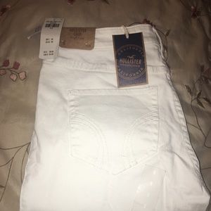 Brand new Hollister jeans! ✨